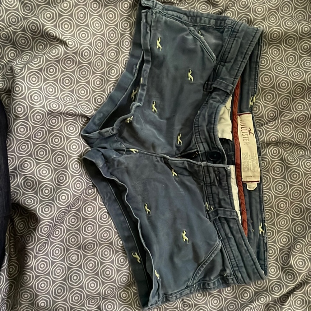 Hollister booty shorts size 1